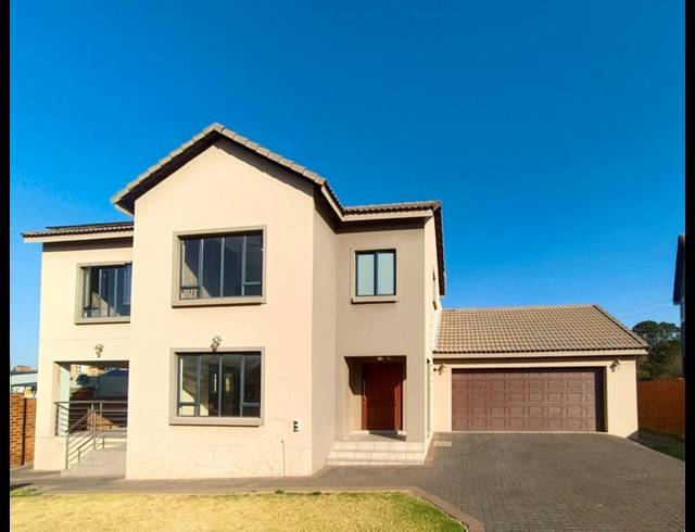 3 BEDROOM HOUSE FOR SALE IN OLYMPUS AH